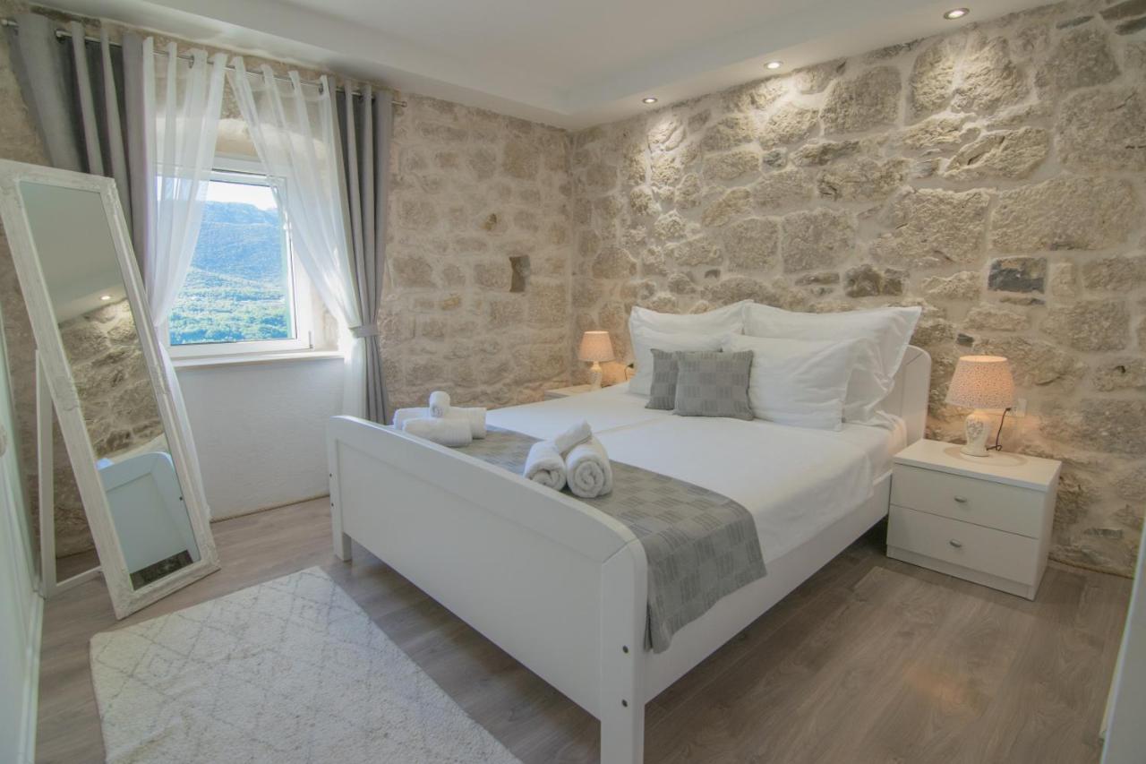 Villa Milena With Heated Pool And Jacuzzi Kostanje Luaran gambar