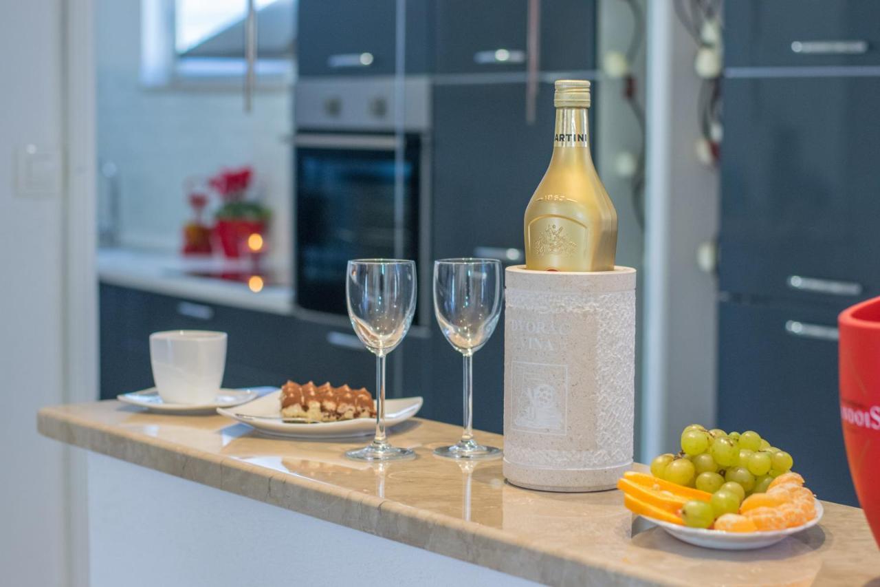 Villa Milena With Heated Pool And Jacuzzi Kostanje Luaran gambar
