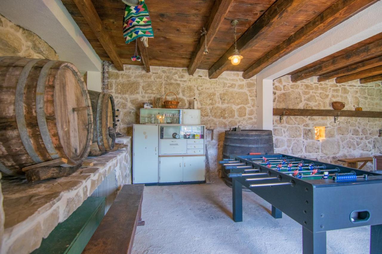 Villa Milena With Heated Pool And Jacuzzi Kostanje Luaran gambar