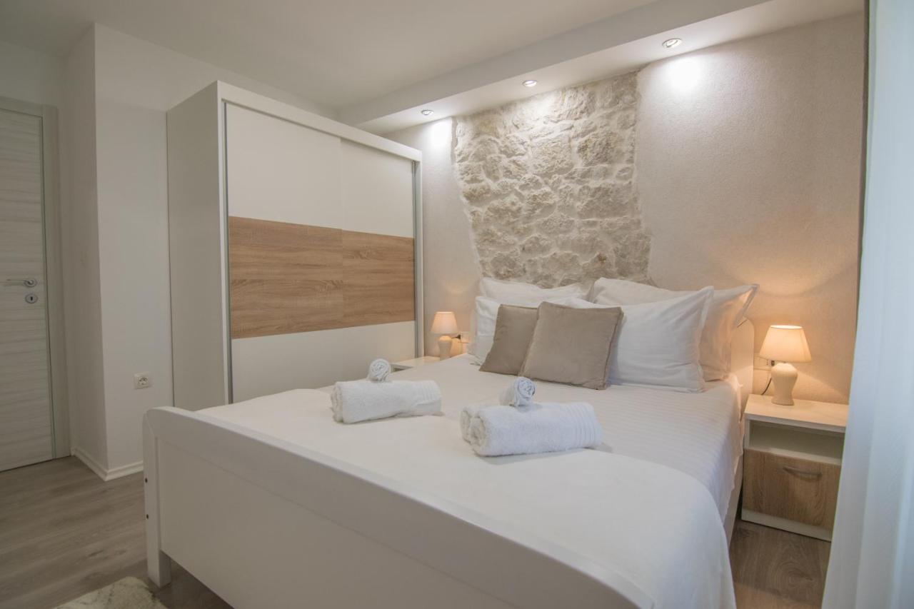 Villa Milena With Heated Pool And Jacuzzi Kostanje Luaran gambar