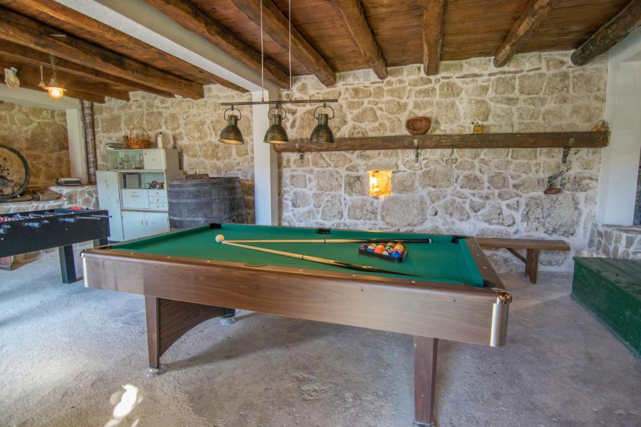 Villa Milena With Heated Pool And Jacuzzi Kostanje Luaran gambar