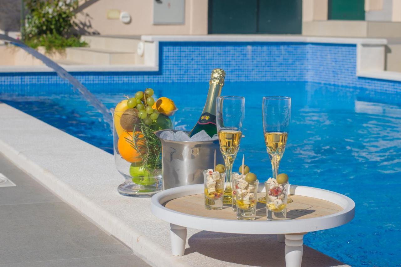 Villa Milena With Heated Pool And Jacuzzi Kostanje Luaran gambar