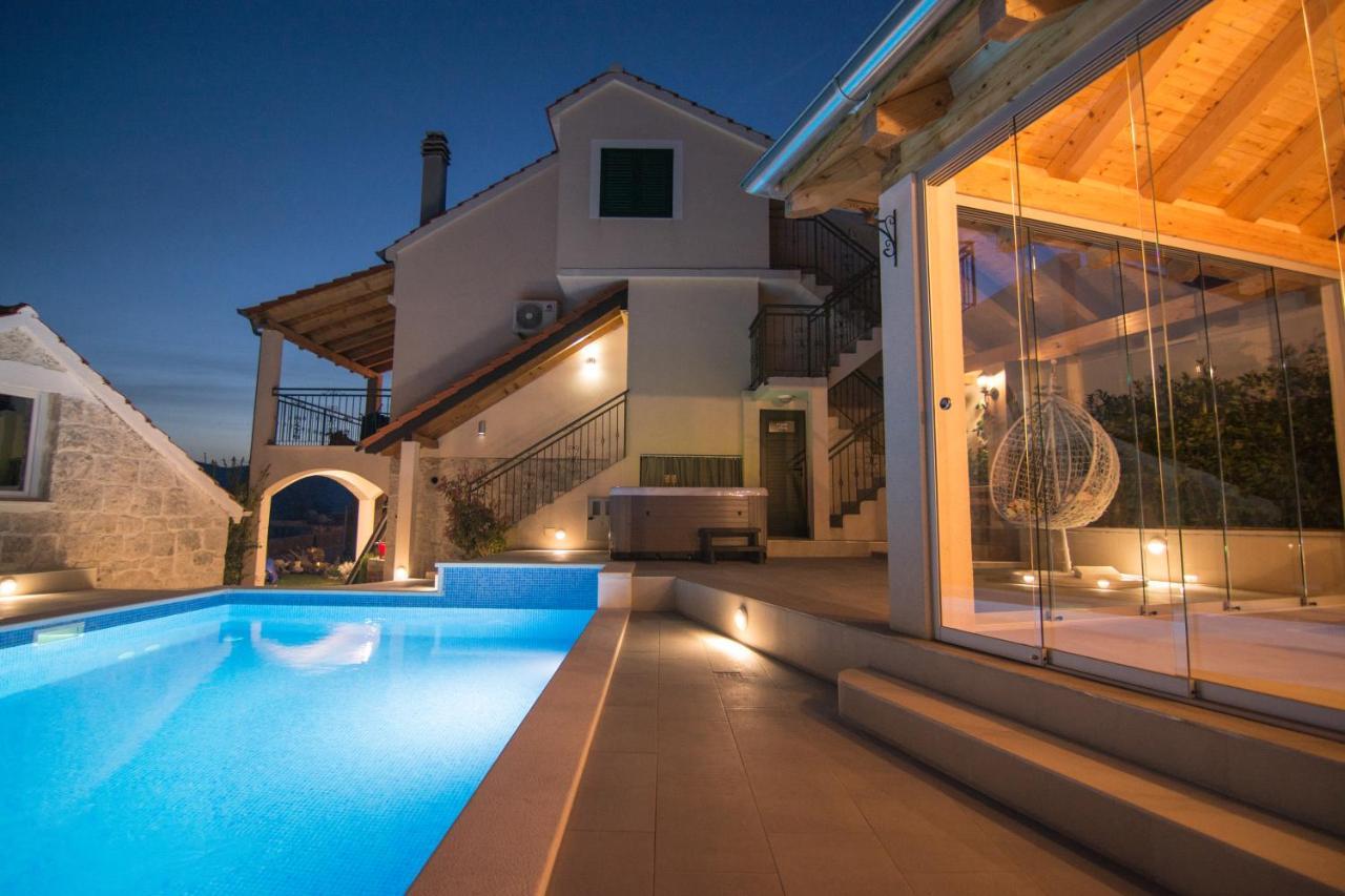Villa Milena With Heated Pool And Jacuzzi Kostanje Luaran gambar
