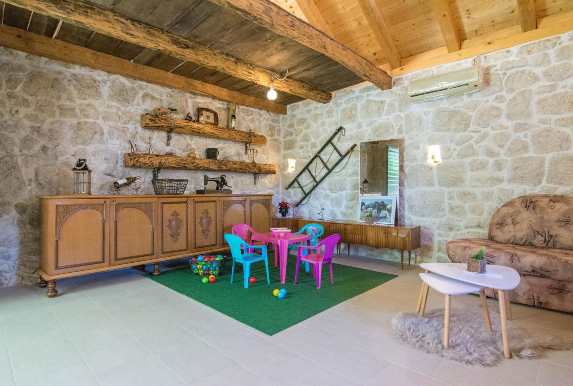 Villa Milena With Heated Pool And Jacuzzi Kostanje Luaran gambar