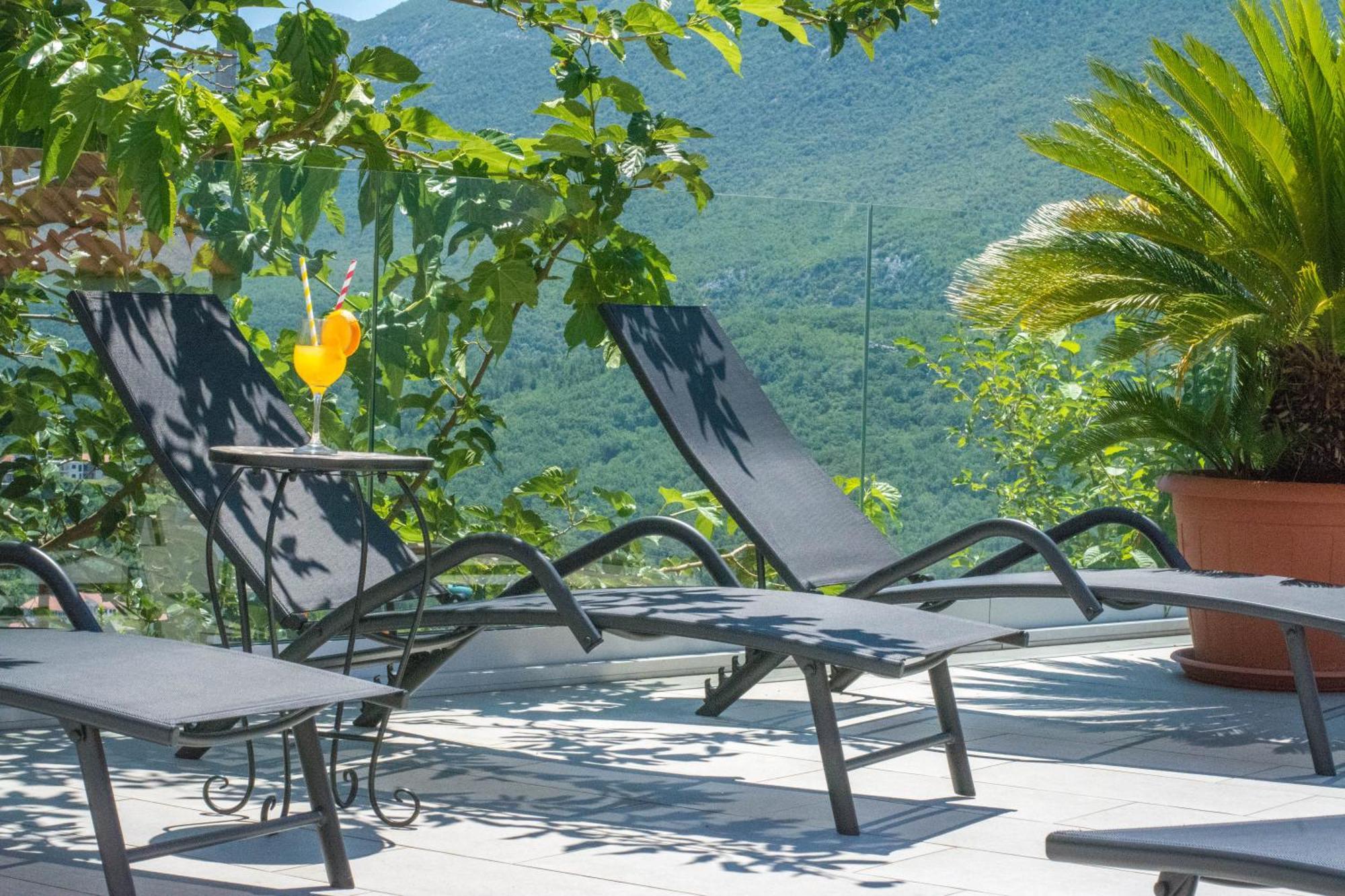 Villa Milena With Heated Pool And Jacuzzi Kostanje Luaran gambar